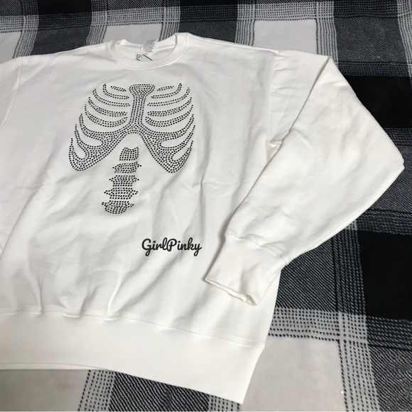 VS PINK BLING HALLOWEEN SWEATSHIRT WHITE & BLACK  SKELETON RHINESTONES - Picture 5 of 8